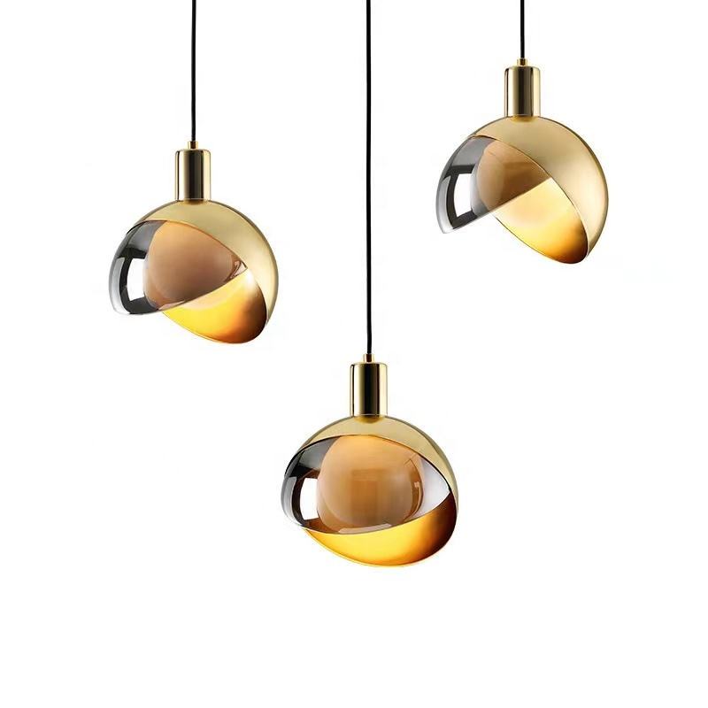Moderne gouden glazen hanglamp